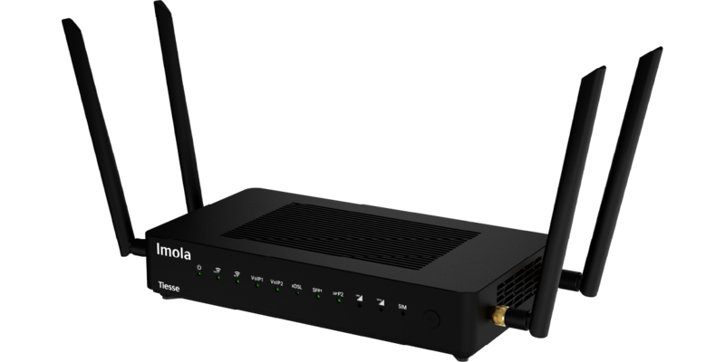 Imola 6 LX 0296-20 vista da destra  con antenne